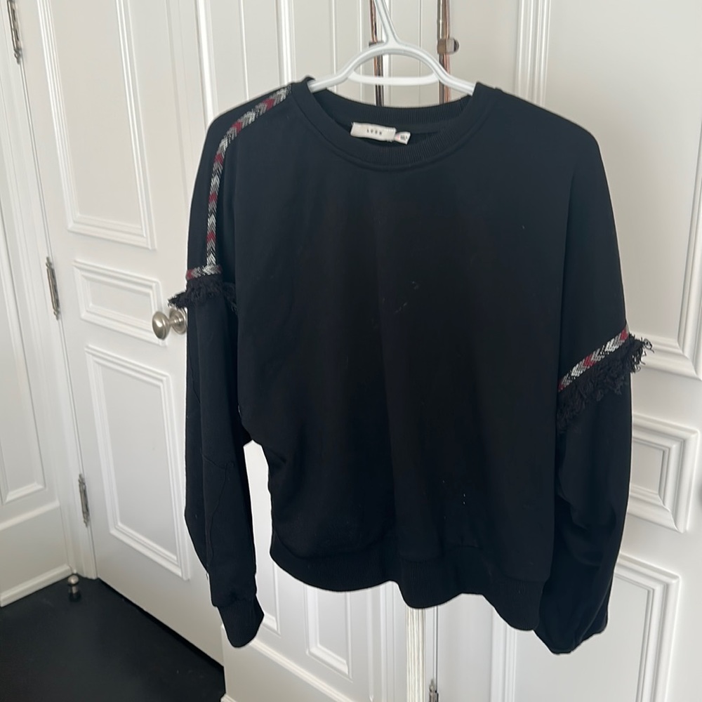 Lush side S black top